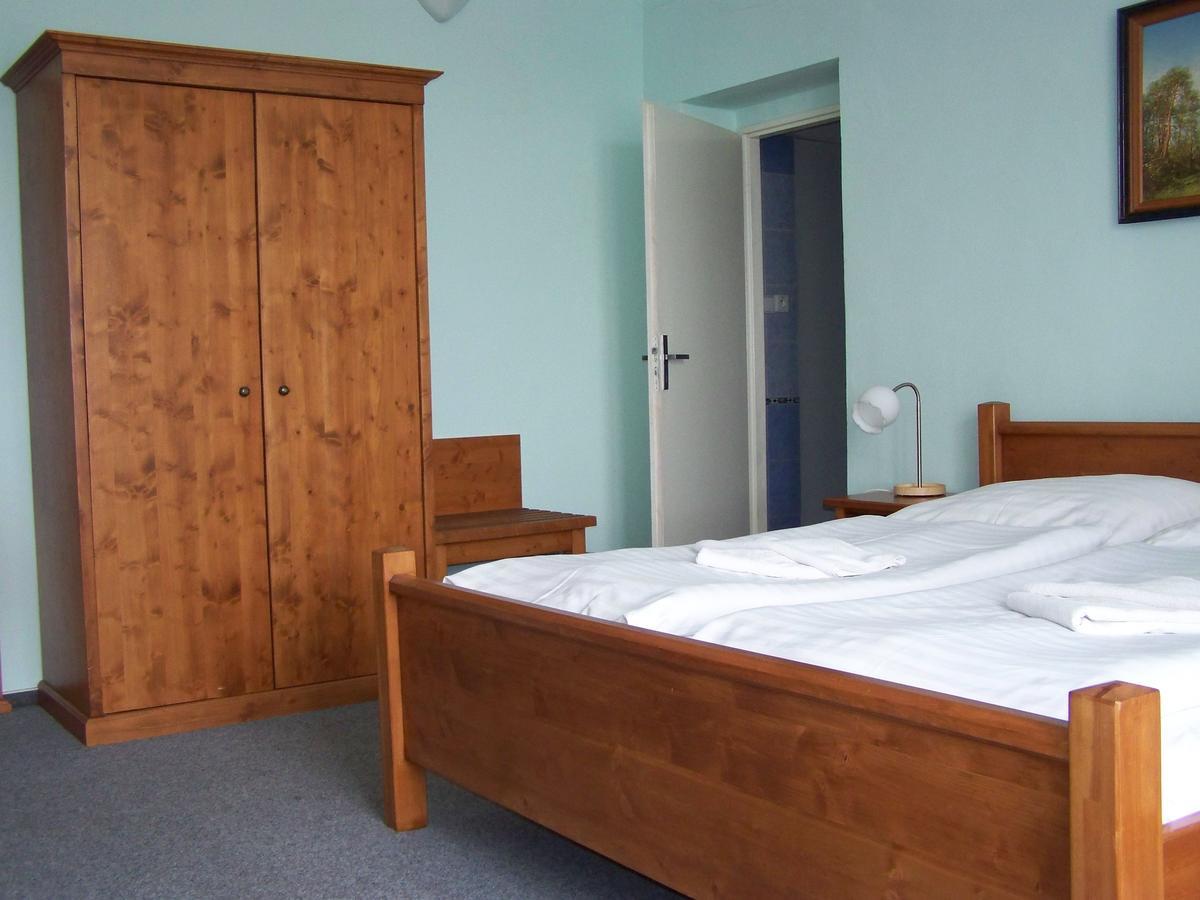 Hotel Pariz Jičín Rum bild